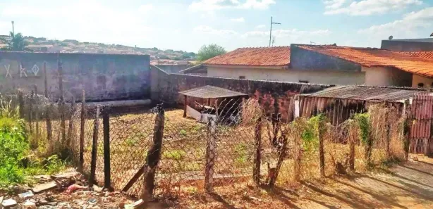 Terreno / Lote / Condomínio para alugar, 180m² no Conjunto Habitacional Victor D'Andrea, Limeira