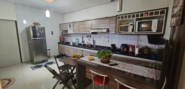 com 4 Quartos para alugar, 650m² no Da Paz, Parauapebas