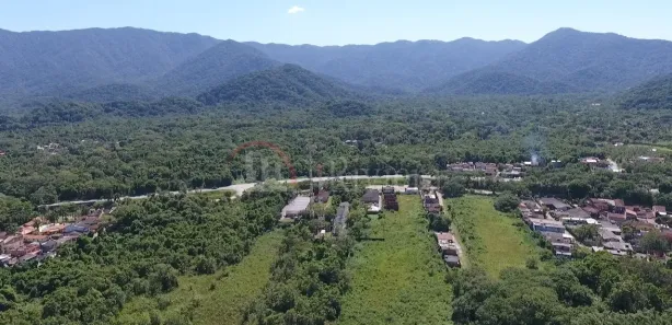 Galpão / Depósito / Armazém à venda, 700m² no Camburi, São Sebastião
