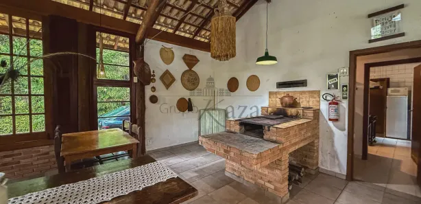 Hotel / Motel / Pousada com 10 Quartos para alugar, 806m² no Buquirinha, São José dos Campos