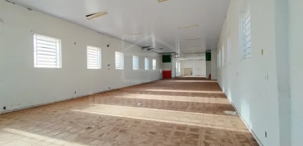 Loja / Salão / Ponto Comercial para venda ou aluguel, 500m² no Chácara Braz Miraglia, Jaú