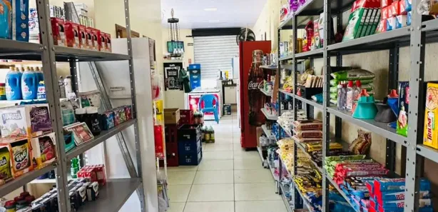 Galpão / Depósito / Armazém com 2 Quartos à venda, 230m² no Residencial Parque Laguna, Salto