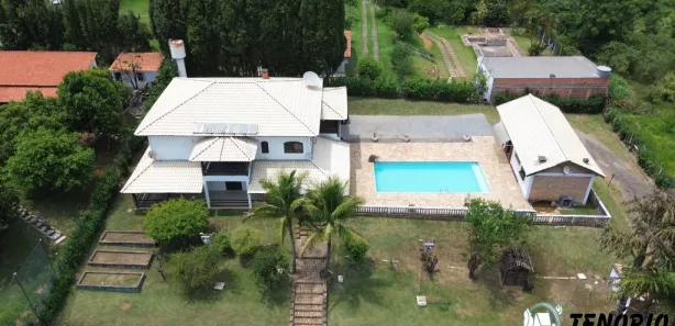 Casa de Condomínio com 4 Quartos à venda, 2500m² no Centro, 