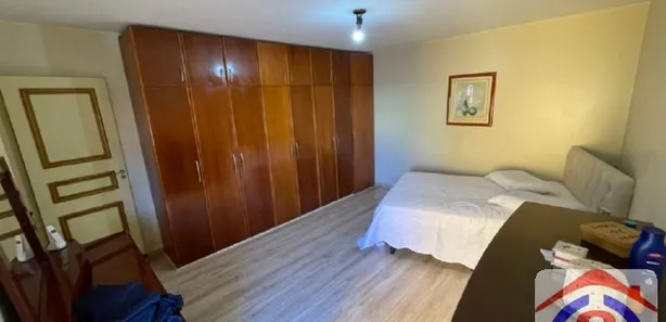 Sobrado com 4 Quartos à venda, 300m² no Guará II, Brasília
