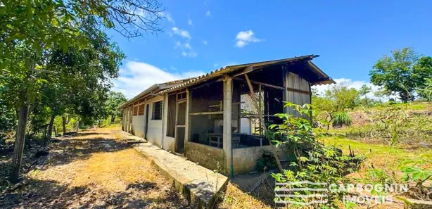 Fazenda / Sítio / Chácara com 3 Quartos à venda, 130m² no Chácara Marambaia, Caçapava