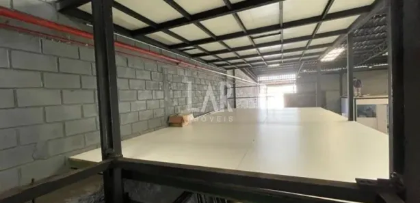 Galpão / Depósito / Armazém à venda, 720m² no Jardim Canadá, Nova Lima