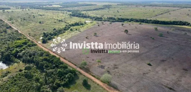 Fazenda / Sítio / Chácara com 4 Quartos à venda, 890m² no Centro, Cristalândia