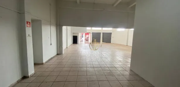 Loja / Salão / Ponto Comercial para alugar, 180m² no Vila São Carlos, Mogi Guaçu