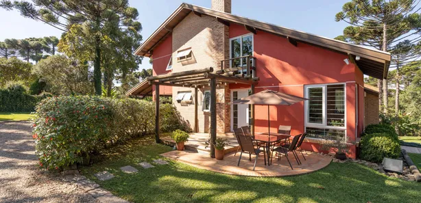 Fazenda / Sítio / Chácara com 3 Quartos à venda, 375m² no Ólhos d'Água, Campina Grande do Sul
