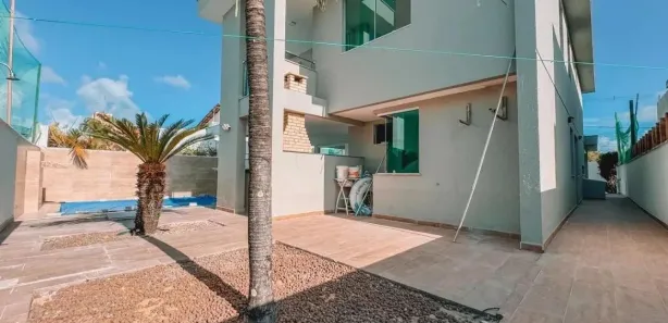 Casa de Condomínio com 5 Quartos para alugar, 350m² no Ponta Negra, Natal
