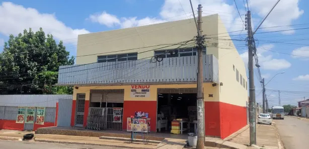Prédio Inteiro com 1 Quarto à venda, 250m² no Ceilândia Norte, Brasília