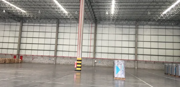 Galpão / Depósito / Armazém para alugar, 2000m² no São Pedro, São José dos Pinhais
