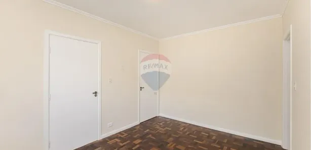 Casa de Condomínio com 3 Quartos para alugar, 105m² no Butiatuvinha, Curitiba