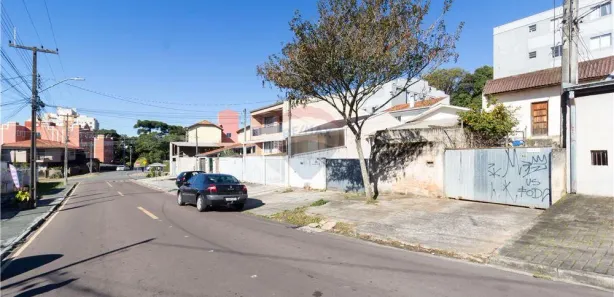 Terreno / Lote / Condomínio à venda, 131m² no Pinheirinho, Curitiba