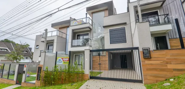 Sobrado com 3 Quartos à venda, 194m² no São Lourenço, Curitiba