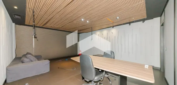 Conjunto Comercial / Sala para alugar, 57m² no Centro, Curitiba