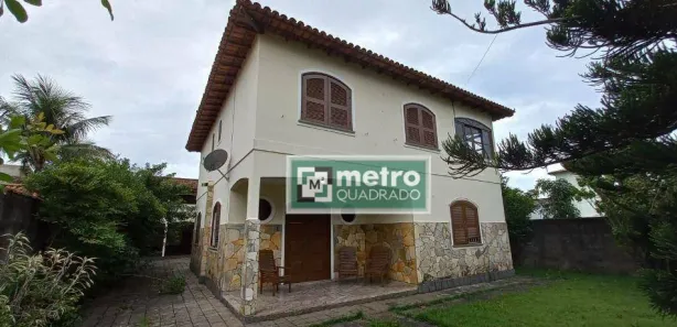 Casa com 4 Quartos para alugar, 250m² no Costazul, Rio das Ostras