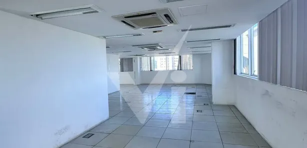Conjunto Comercial / Sala para alugar, 400m² no Enseada do Suá, Vitória