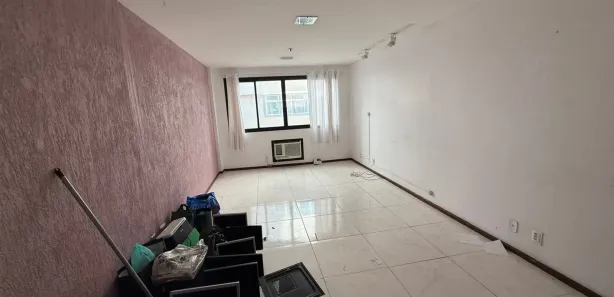 Conjunto Comercial / Sala para alugar, 28m² no Icaraí, Niterói