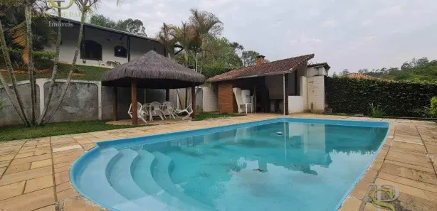 Fazenda / Sítio / Chácara com 3 Quartos à venda, 240m² no Jardim Sinki, Franco da Rocha