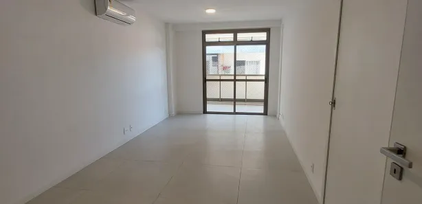 Apartamento com 2 Quartos para alugar, 110m² no Piratininga, Niterói