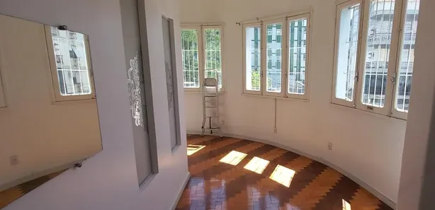 Loja / Salão / Ponto Comercial à venda, 71m² no Centro, Santa Maria