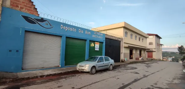 Galpão / Depósito / Armazém à venda, 510m² no Novas Esmeraldas, Esmeraldas