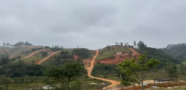 Terreno / Lote / Condomínio à venda, 600m² no , Igaratá