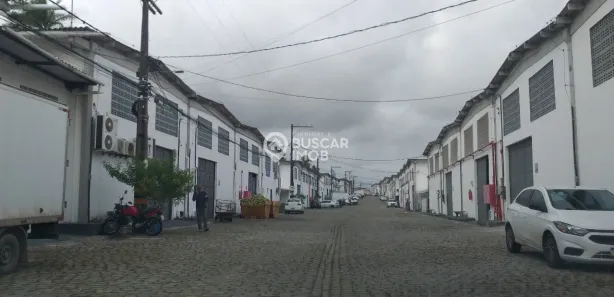 Galpão / Depósito / Armazém para alugar, 1000m² no Portão, Lauro de Freitas