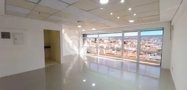 Conjunto Comercial / Sala para alugar, 58m² no Vila Cassaro, Itatiba