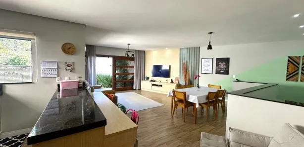 Casa com 3 Quartos à venda, 248m² no Água Verde, Blumenau