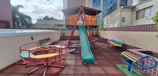 Apartamento com 4 Quartos para alugar, 111m² no Alto da Glória, Curitiba