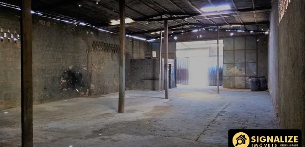 Galpão / Depósito / Armazém para alugar, 400m² no Jardim Peró, Cabo Frio
