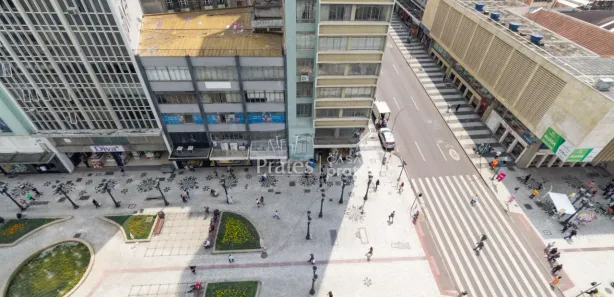 Conjunto Comercial / Sala à venda, 50m² no Centro, Curitiba