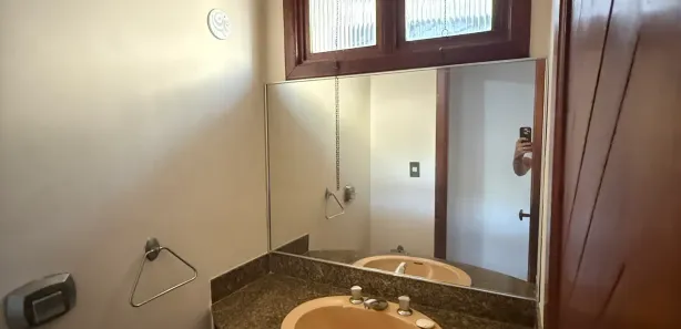 Sobrado com 4 Quartos para alugar, 394m² no São Francisco, Niterói