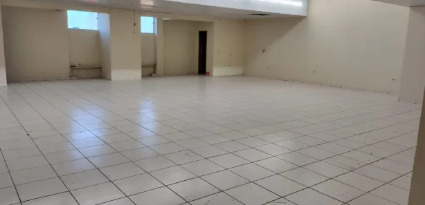 Conjunto Comercial / Sala para alugar, 175m² no Maracanã, Colombo