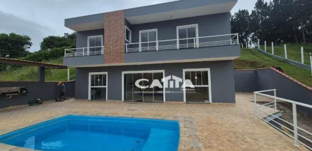Fazenda / Sítio / Chácara com 3 Quartos à venda, 160m² no , Igaratá