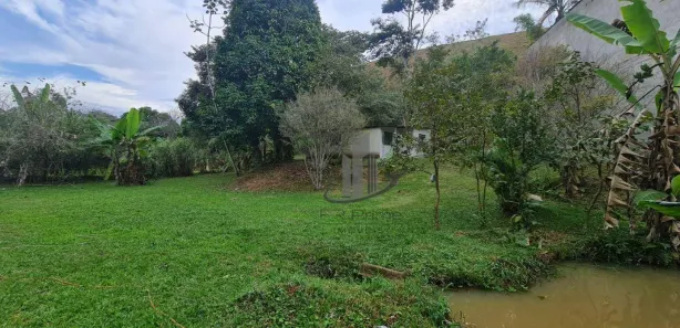 Fazenda / Sítio / Chácara com 2 Quartos à venda, 120m² no Cantão, Barra do Piraí