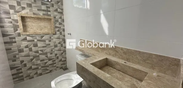 Casa com 3 Quartos para alugar, 90m² no Jardim Olímpico, Montes Claros