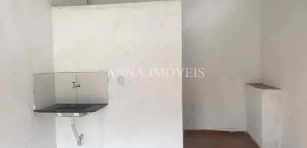 Loja / Salão / Ponto Comercial com 1 Quarto para alugar, 40m² no Aterrado, Volta Redonda