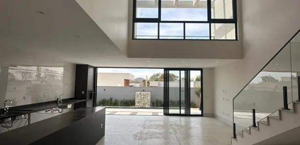 Casa de Condomínio com 4 Quartos à venda, 263m² no Jardins Nápoles, Senador Canedo