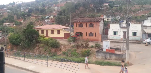 Casa com 4 Quartos à venda, 1080m² no Cachoeira de Santa Cruz, Viçosa