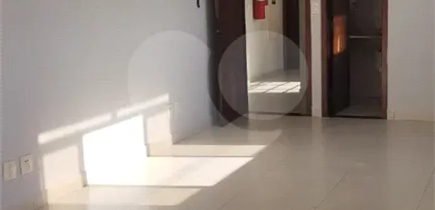 Conjunto Comercial / Sala para alugar, 33m² no Taboão, Diadema
