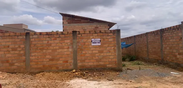 Terreno / Lote / Condomínio à venda, 360m² no Village dos Ipês, Hidrolândia