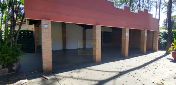 Conjunto Comercial / Sala para alugar, 300m² no Centro, Holambra