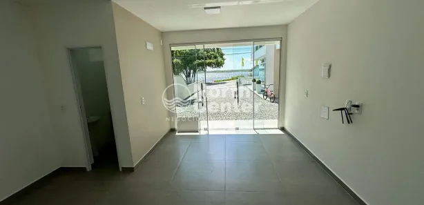 Conjunto Comercial / Sala para alugar, 25m² no Costeira, Balneário Barra do Sul