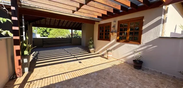 Casa com 3 Quartos à venda, 242m² no Centro, Águas de São Pedro