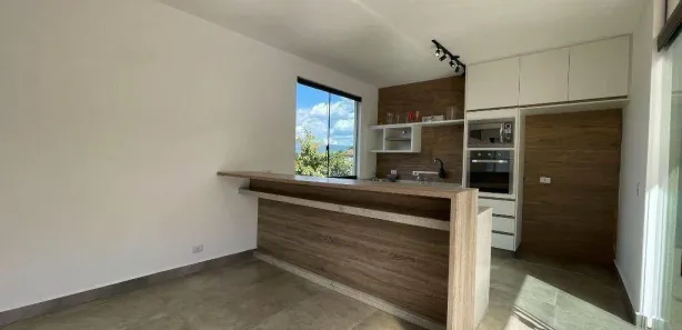 Fazenda / Sítio / Chácara com 4 Quartos à venda, 325m² no Jardim Estância Brasil, Atibaia