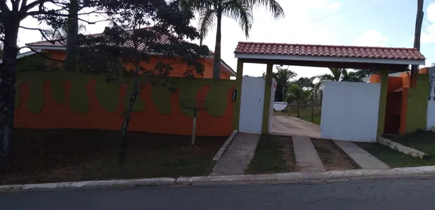 Fazenda / Sítio / Chácara com 3 Quartos à venda, 420m² no , Mairinque