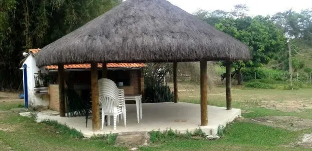 Fazenda / Sítio / Chácara com 3 Quartos à venda, 250m² no Bom Destino, Santa Luzia